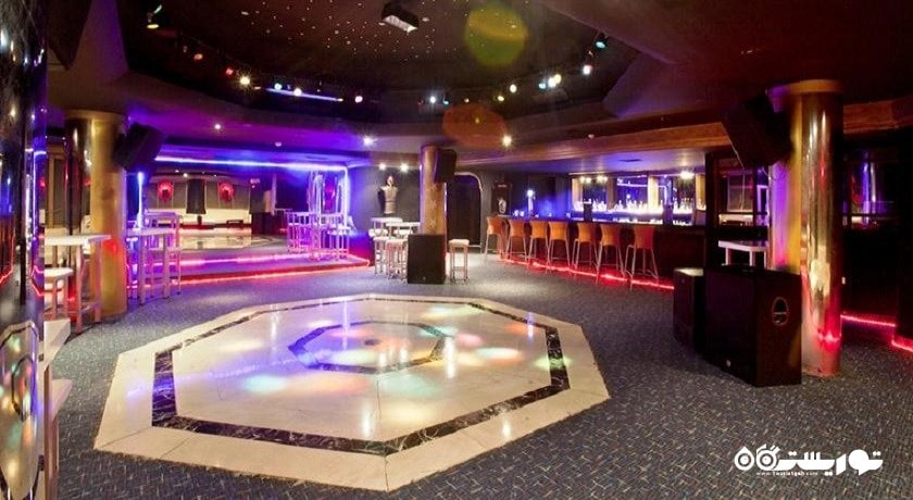 نمای بار دیسکو هتل آدونیس